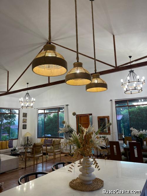 CASA EN VENTA Semiamoblada