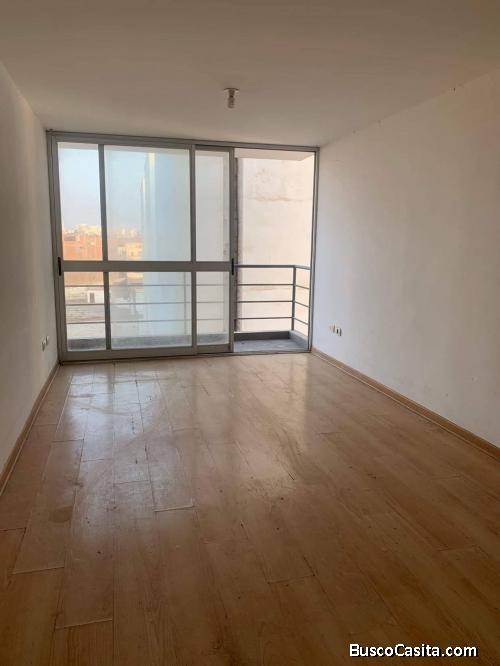 Alquiler Departamento en San miguel,  76 m2 , 3 Habitaciones,  frente a Parque