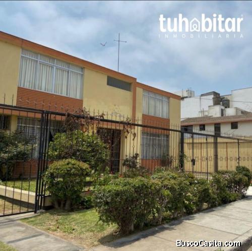 Se vende Casa en zona residencial x remodelar, ubicada en San Borja Calle 10.