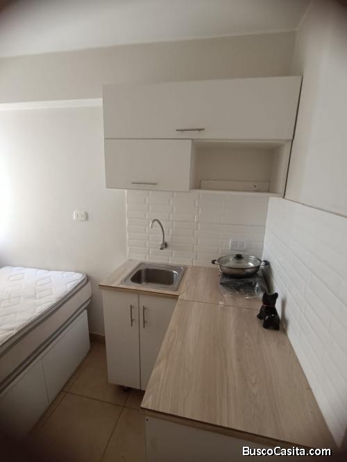 Tu Espacio Ideal: Habitación Compacta y Funcional en Ubicación Estratégica