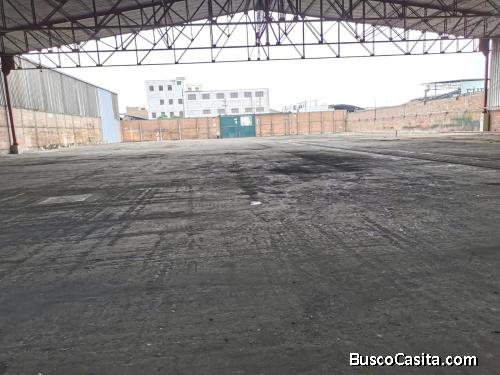 ALQUILO LOCAL INDUSTRIAL EN SMP