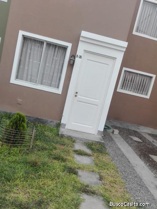 VENTA DE CASA DE DOS PISOS - AV RAMON CASTILLA - HUANCHACO