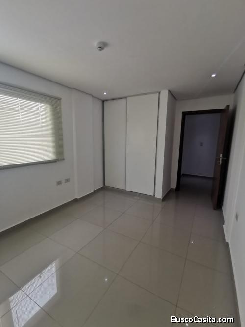 Se alquile departamento en  San Luis, la rosa toro