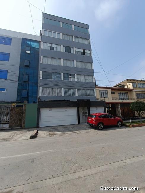 Av CONSTANTINO CARVALLO 321 Dpto 7xx  Santa Catalina LVC