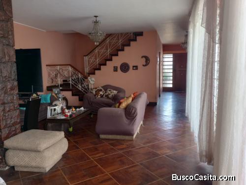  ¡VENDO AMPLIA CASA EN PUEBLO LIBRE! 