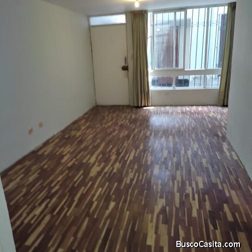 Alquiler depa en Calle Burgos dpto 1xx 1ra etapa mayorazgo ATE