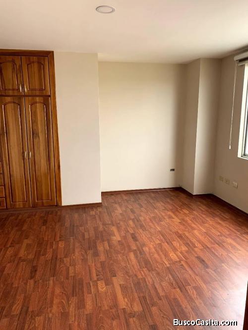 Alquiler de departamento en  SURQUILLO  av la calera  