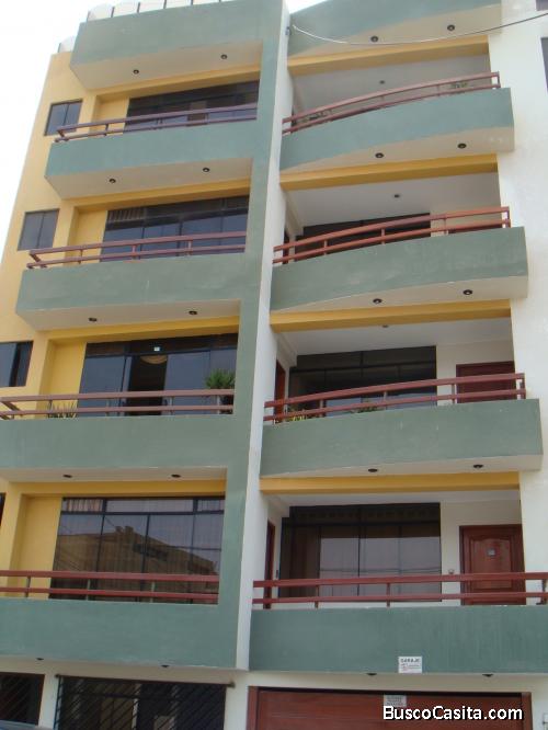 Alquilo Departamento Urb. La Macarena - La Perla