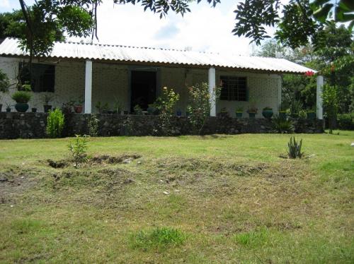 VDO. *HERMOSA CASA DE CAMPO* ¡¡BARATA!! $350,000 MN. M=1500 M2. SANTA CRUZ TLAQUILTENANGO ¡LLAME YA!