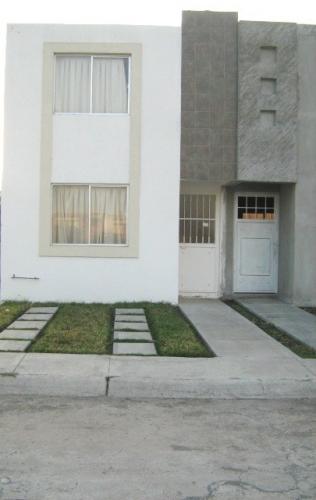 BONITA CASITA NUEVA