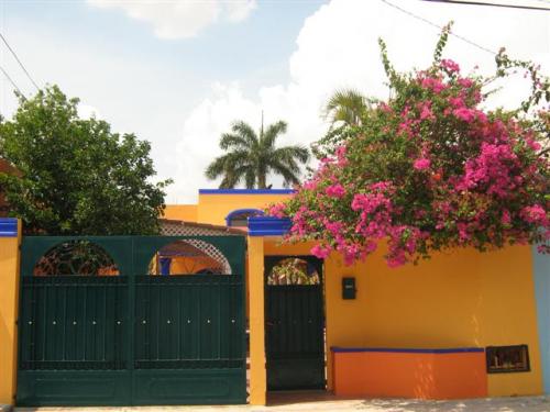 Renta de Casa amueblada en Merida Yucatan Centro Histórico, Hospedaje por semana-meses, Convenio de renta gratis, Aceptamos Mascotas