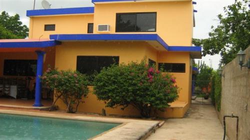 Merida Yucatan  Casa amueblada con Piscina en renta Zona Norte cerca de Altabrisa