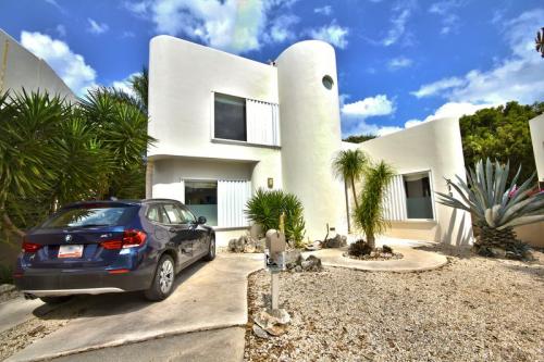 Excelente Oportunidad Casa en Venta en Club Real II Playacar
