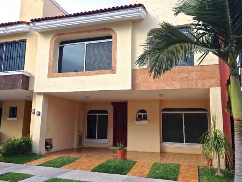 Casa Venta / Haciendas Guadalupe / Guadalajara (México)