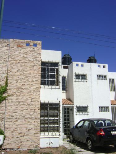 Bonita casa en venta en Erandeni 4