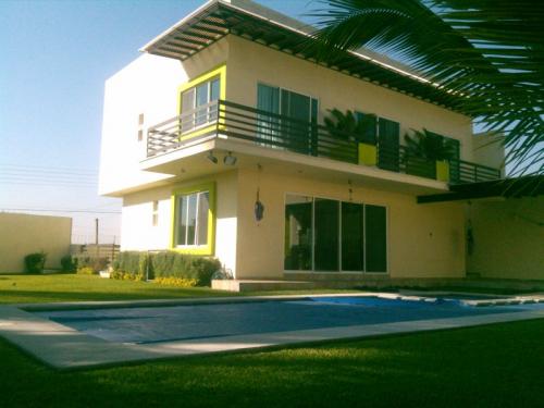 CASA FRACCIONAMIENTO BURGOS CUERNAVACA MORELOS.