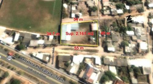 Excelente Terreno Comercial en las Varas