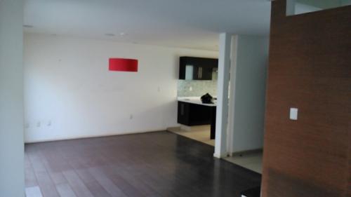 Rento preciosa casa a 800 mts. del Tec de Monterrey 