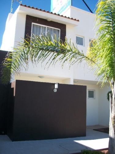 Vendo casa nueva 2 plantas 3 recamaras 