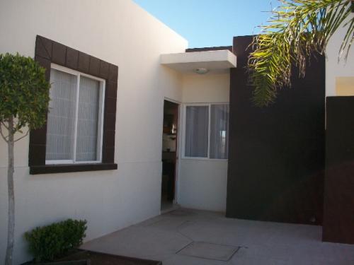 Vendo casa nueva al Nor Poniente de una planta 3 recamaras