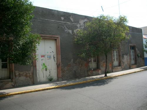 VENDO CASA SIGLO XIX 404 M2 CALLE COLON