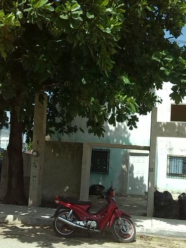 CASA SEMIREFORMADA DE DOS ALTURAS EN EL CENTRO DE TULUM