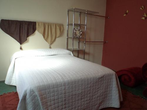 Habitación para estudiantes amueblada en zona residencial