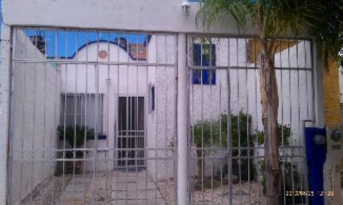 Rento casa al Norte pareja sin niños equipada
