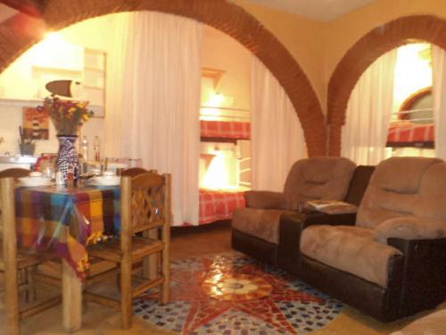 Agradable hostal para 4 personas amueblado en renta 