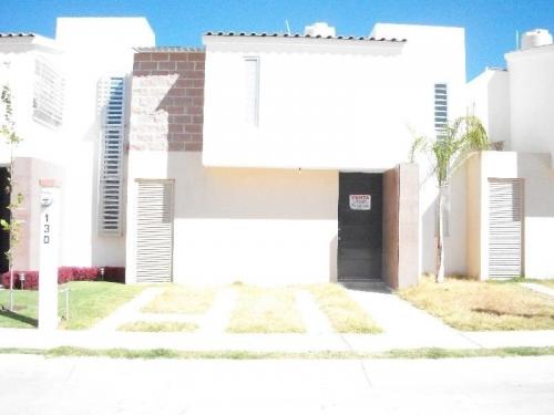 VENDO CASA NUEVA 2 PLANTAS AL SUR EQUIPADA