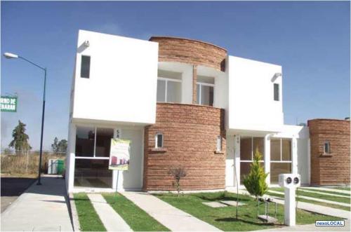 Últimas casas solas en privada Campestre Monarca