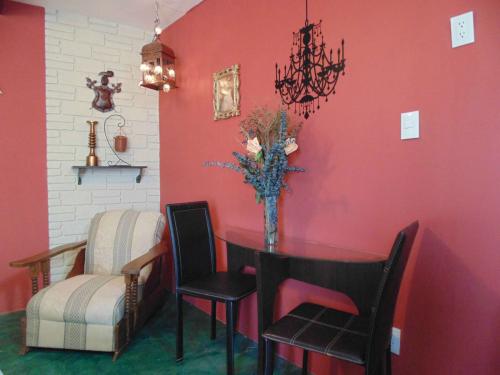 Habitación en residencial amueblada para señoritas