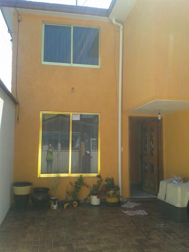 Casa sola en renta en Izcalli Metepec, muy cerca de Torres