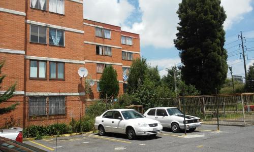 Departamento Tollocan II, excelente ubicación