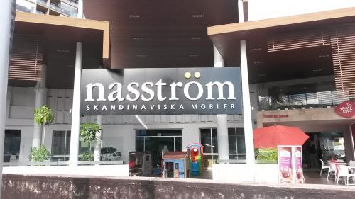 Local Comercial La Isla Angelópolis, excelente para Negocio