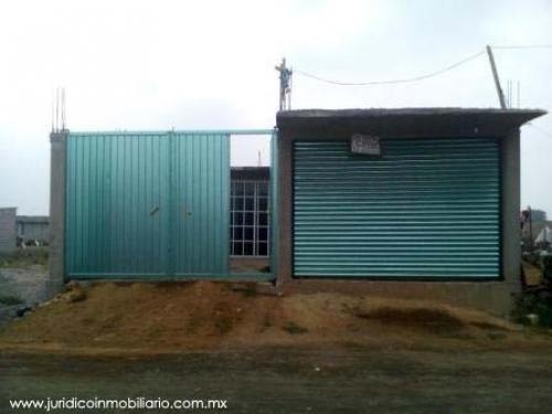 Casa en obra negra en la delegación San Pablo Atlazalpan municipio de Chalco 