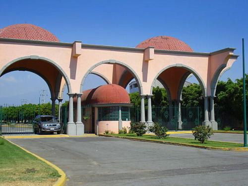 2,023 m2 todos los servicios intermedio Atlixco Fracc La Alfonsina