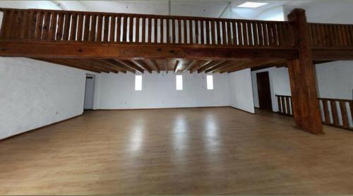 Amplia oficina en Insurgentes Sur