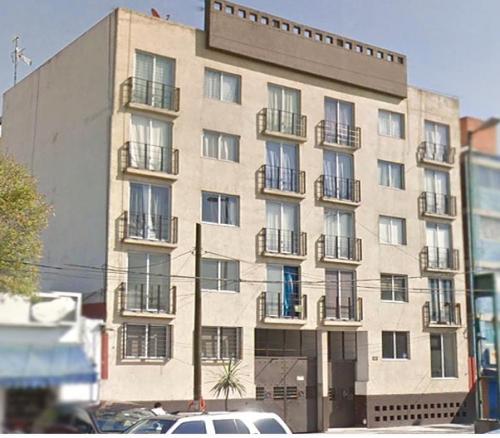 Magnífico departamento tipo loft en avenida Canal del Norte