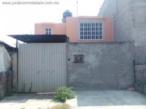Bonita casa en venta Valle de Chalco sobre Ave. Cuitláhuac