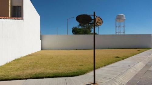 VENDO TERRENO RESIDENCIAL EN ESQUINA VIÑA ANTIGUA