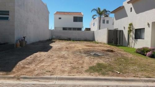 VENDO TERRENO EN LAS PLAZAS 1A ETAPA 250 M2