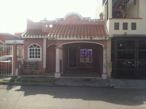 Hermosa casa en Arboledas I