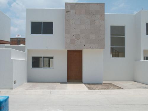 VENDO CASA NUEVA AL NORTE EN LA QURENCIA