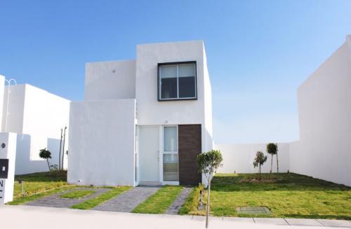 VENDO CASA NUEVA 2 PLANTAS SALA DE T.V. AL PONIENTE