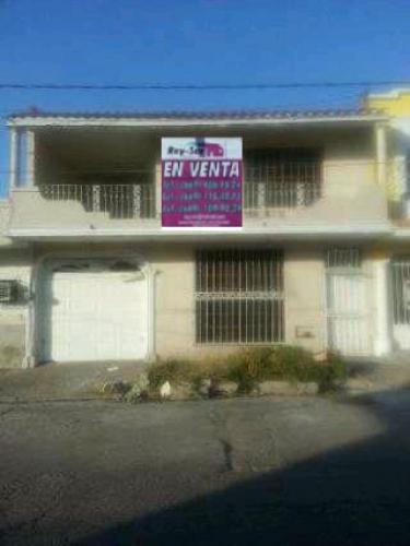 Linda y Amplia casa en Colonia Reforma