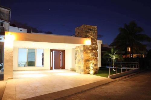 OFERTA casa en venta de lujo en Benito Juarez Norte. 