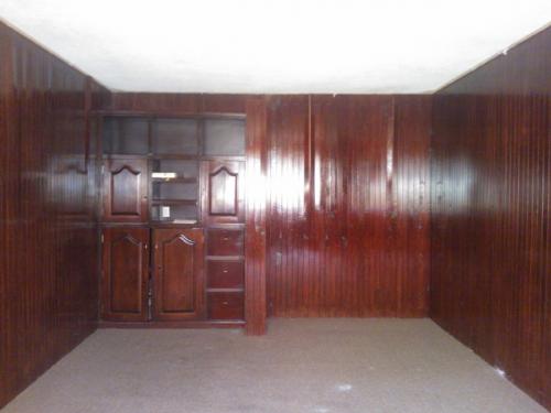 CASA HABITACIÓN AMPLIA OPCIÓN A BODEGA U OFICINAS