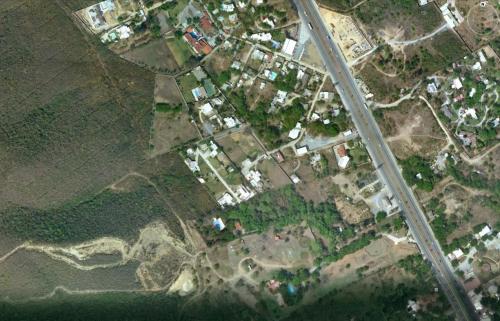 TERRENO SOBRE CARRETERA NACIONAL 10,000 M2 A $6000 M2.