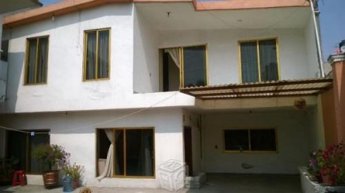 Amplia Propiedad Escriturada